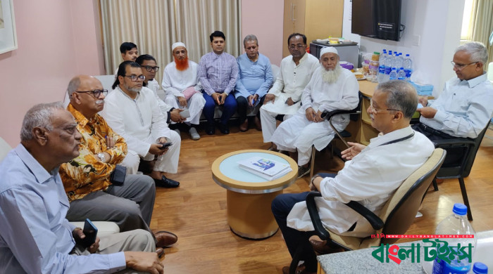 ‌‘খালেদা জিয়ার অবস্থা সংকটাপন্ন, যেকোনো সময় দুর্ঘটনা ঘটতে পারে’